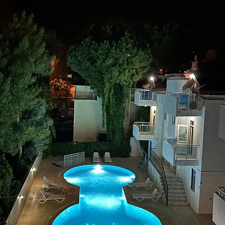Aparthotel Double Comfort 3*